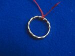 Goldener Vintage Ring mit Steinen