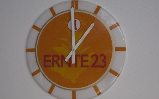 Werbeuhr Ernte 23