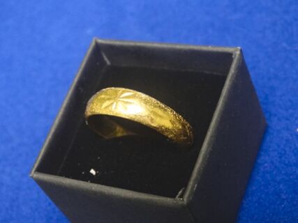 Goldener Herren Ring "Asiatisch" 96,5 Feingold - 23,2 Karat - 7,4 Gramm