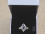 Exklusiver Damenring 14 Karat WG Saphir und Diamanten