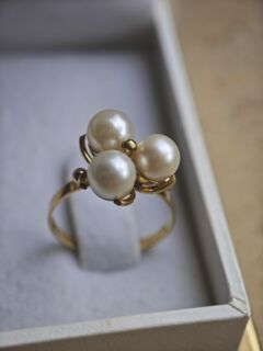 Eleganter Damenring 14 Karat 3 echte Perlen