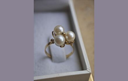 Eleganter Damenring 14 Karat 3 echte Perlen