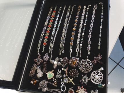 Konvolut Silberschmuck mit Edelsteinen f&uuml;r Wiederverk&auml;ufer