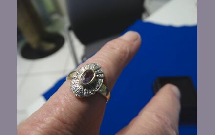 Goldener Damenring VINTAGE 14 Karat mit Amethyst