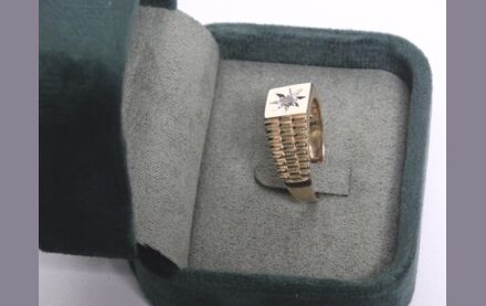 Goldener Herrenring mit Brillant Besatz 14 Karat