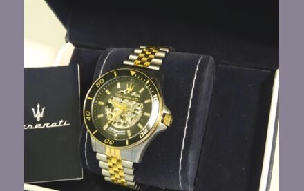MASERATI Herren Uhr Full Set NEU ungetragen noch mit Garantie
