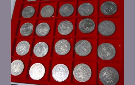 Konvolut 5 Deutsche Mark - Diverse - 35 St&uuml;ck im Sammler Case
