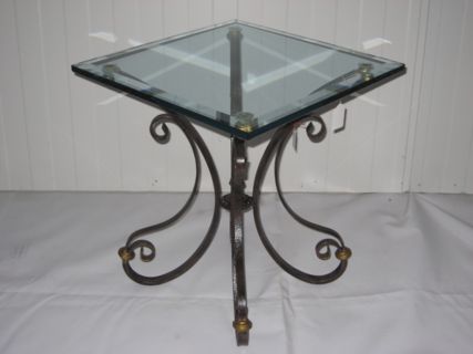 Beistelltisch - Schmiedeeisen eckig - Fahrzeuge