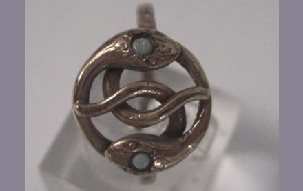 Jugendstil - Schlangenring mit Opalen