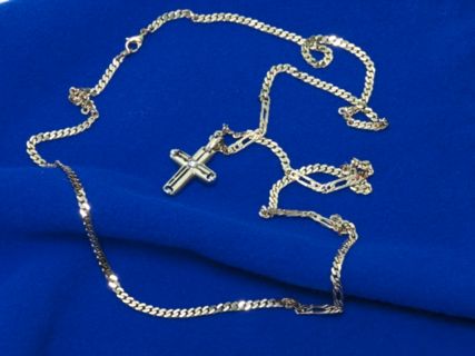 Halskette lang mit Kreuz