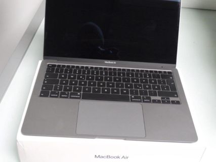 Apple MacBook Air 13,3