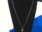 Goldkette mit antikem Kruzifix