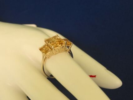 Goldring mit 3 Citrin Steinen 375 er